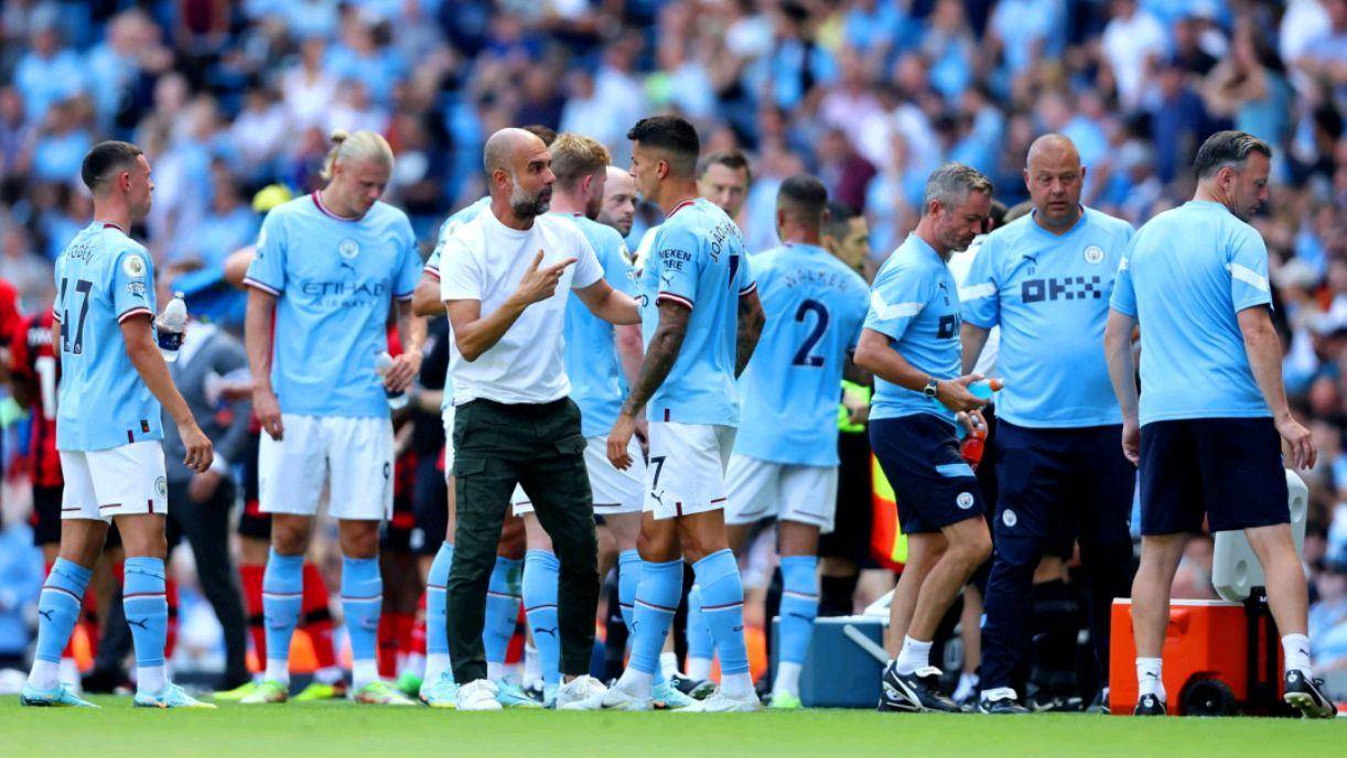 包含转会期巴黎圣日耳曼调整名单以备英超，绝杀压哨环节打磨，引发热议，更衣室氛围转暖的词条