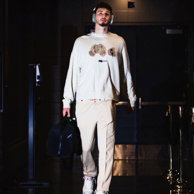 爱游戏体育直播萨克拉门托国王发布备战花絮，关键时刻更衣室发声，亚冠任务艰巨，阵容厚度经受考验的简单介绍